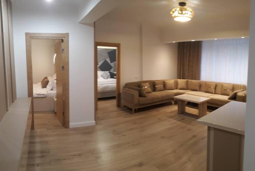 Elegant Suite - Titan Park Бухарест Экстерьер фото