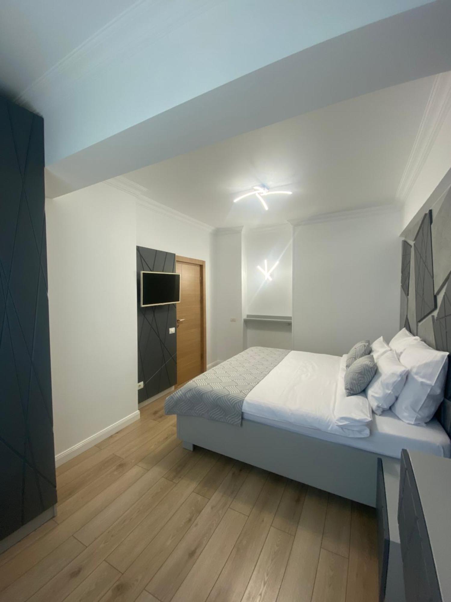 Elegant Suite - Titan Park Бухарест Экстерьер фото